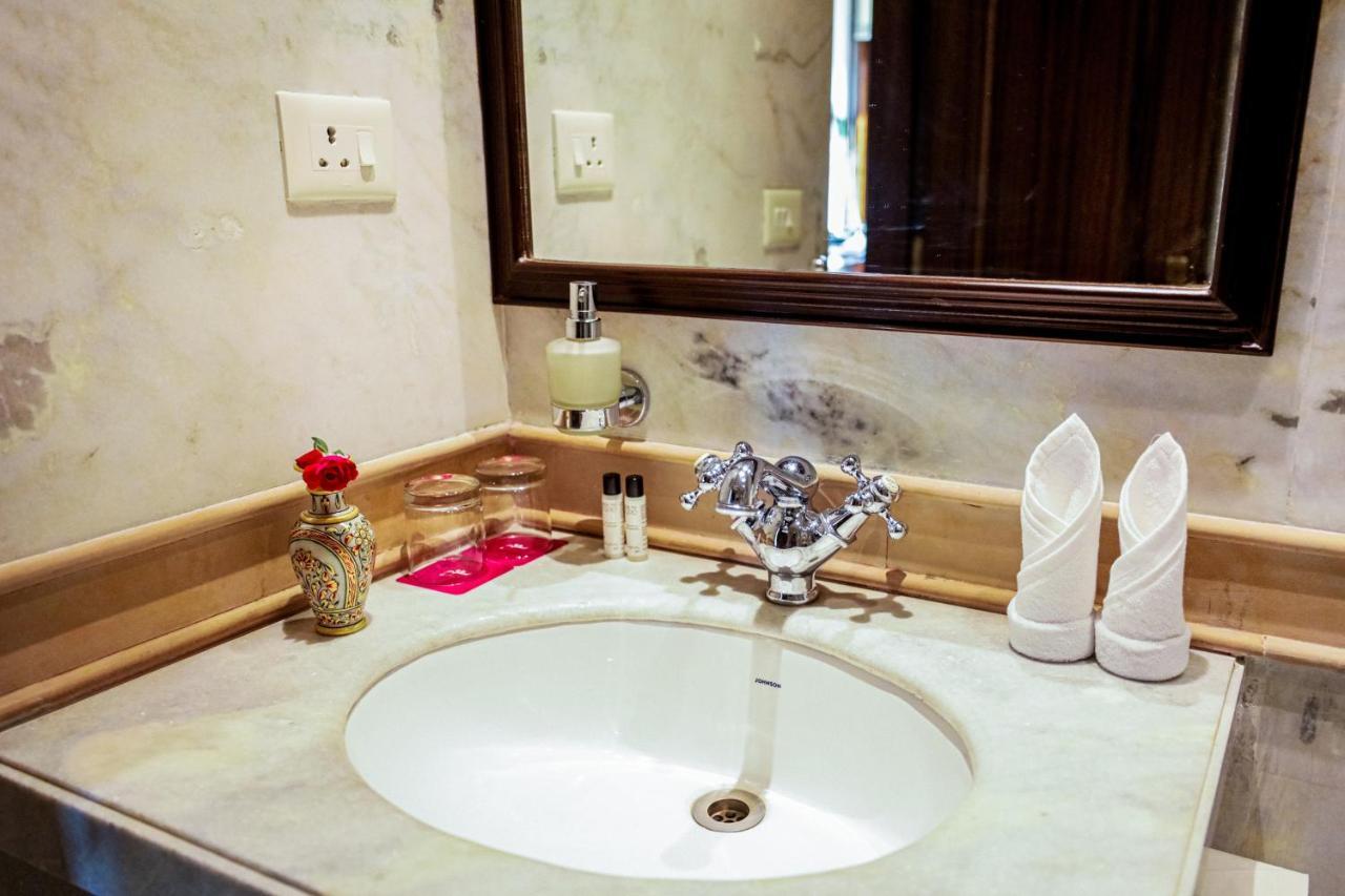 Saptapuri By Royal Orchid Hotels Limited فاراناسي المظهر الخارجي الصورة